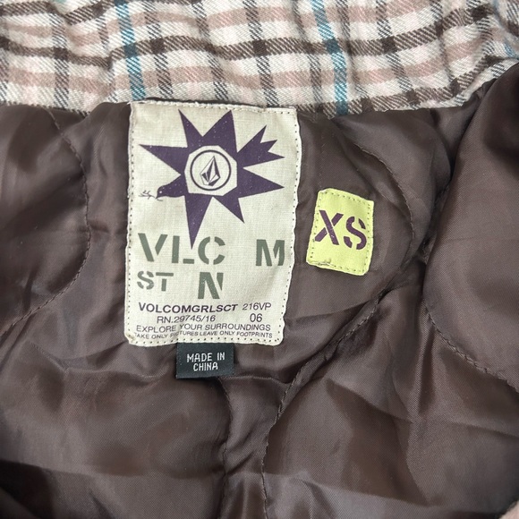 Volcom winter vest - Picture 2 of 9